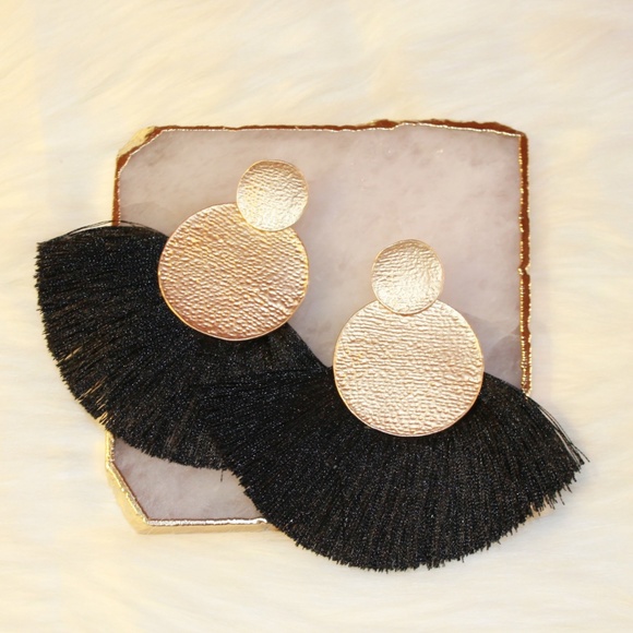 LAST ONE!! Tassel Earrings - Picture 3 of 4